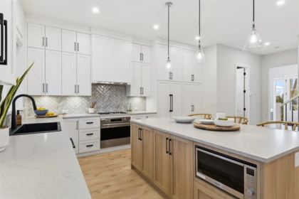 Breakfast Nook Photo of 34700 Dolly Avenue, Abbotsford, BC