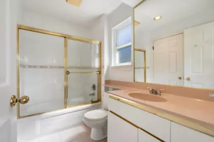 Guest Bathroom Photo of 12631 Cameron Drive, Richmond, BC