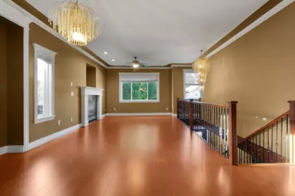 Entry Foyer Photo of 32472 Mitchell Avenue, Mission, BC