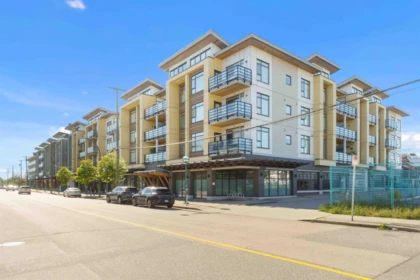 221 5248 Grimmer Street, Burnaby, BC, Burnaby — Apartment/Condo for sale