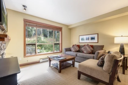 214G1 4653 Blackcomb Way, Whistler, BC, Whistler — Apartment/Condo for sale