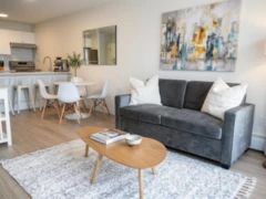 806 1330 Burrard Street, Vancouver, BC