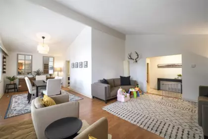 Basement Recreation Room Photo of 855 Bayview Drive, Delta, BC