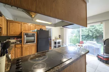 Garage Interior Photo of 855 Bayview Drive, Delta, BC