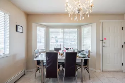 Kitchen Island Photo of 6565 122 Street, Surrey, BC