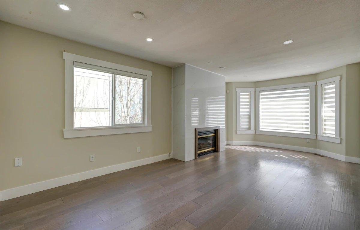Family Room Photo of 11913 240 Street, Maple Ridge, BC