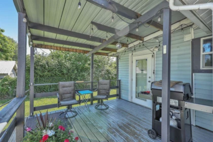 Primary Bedroom Photo of 46045 Fifth Avenue, Chilliwack, BC