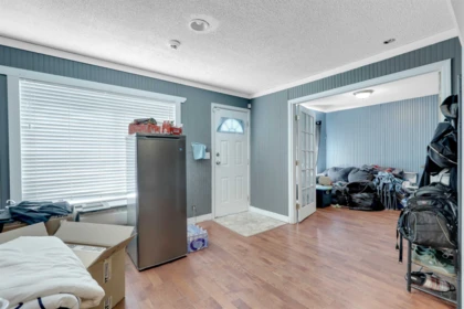 Swimming Pool Photo of 46045 Fifth Avenue, Chilliwack, BC