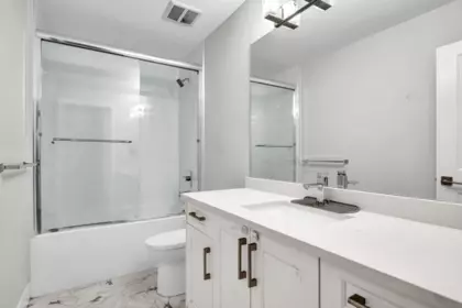 Powder Room Photo of 28 430 Duncan Street, New Westminster, BC