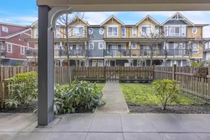 Staircase Photo of 28 430 Duncan Street, New Westminster, BC