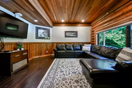 Breakfast Nook Photo of 11267 Palmer Rolph Street, Maple Ridge, BC