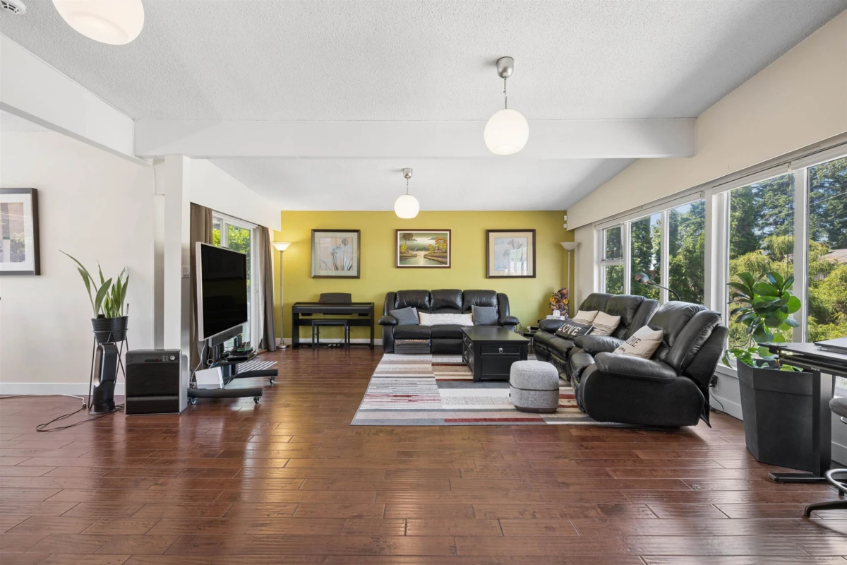 Dining Area Photo of 87 Mundy Street, Coquitlam, BC