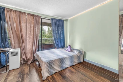 Kitchen Photo of 503 6595 Willingdon Avenue, Burnaby, BC