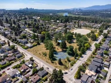 Backyard Photo of 7864 Langley Street, Burnaby, BC