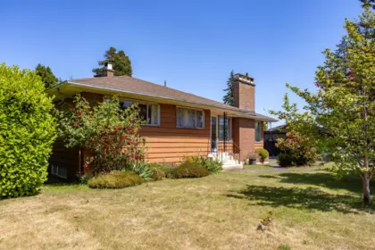 7864 Langley Street, Burnaby, BC, Burnaby — Single Family Residence for sale