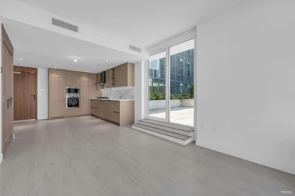 Kitchen Photo of 1231 3328 No. 3 Road, Richmond, BC