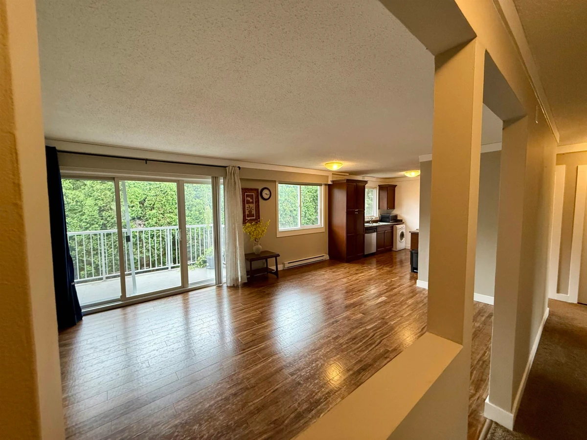 Family Room Photo of 8 33900 Mayfair Avenue, Abbotsford, BC