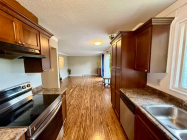 Breakfast Nook Photo of 8 33900 Mayfair Avenue, Abbotsford, BC
