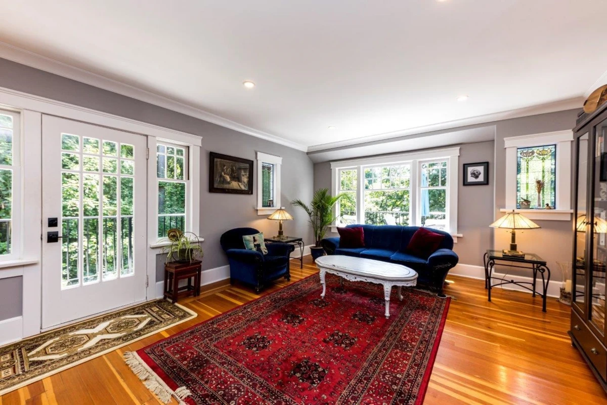 Dining Area Photo of 461 E St. James Road, North Vancouver, BC