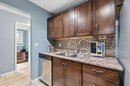 Kitchen Photo of 206 10468 148 Street, Surrey, BC