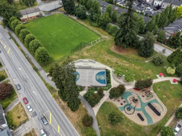 Garden / Landscaping Photo of 1252 Victoria Drive, Port Coquitlam, BC