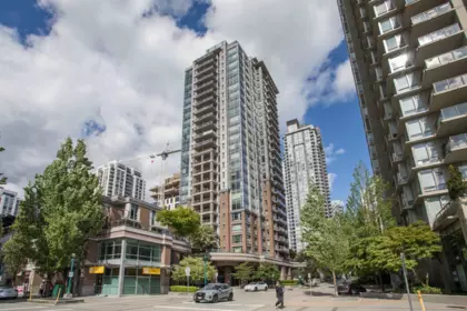702 1155 The High Street, Coquitlam, BC, Coquitlam — Apartment/Condo for sale