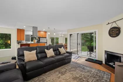 Kitchen Photo of 3381 William Avenue, Vancouver, BC