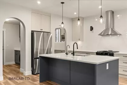 Kitchen Island Photo of 90 46211 Promontory Road, Chilliwack, BC