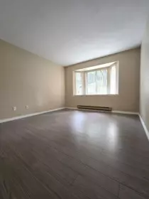 Breakfast Nook Photo of 101 5565 Barker Avenue, Burnaby, BC