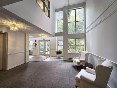 101 5565 Barker Avenue, Burnaby, BC, Burnaby — Apartment/Condo for sale