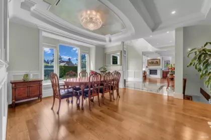 Kitchen Photo of 1835 Mathers Avenue, West Vancouver, BC