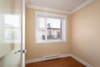 304 152 E 12th Street, North Vancouver, BC, North Vancouver — Apartment/Condo for sale