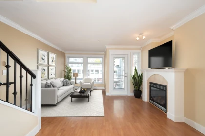 Primary Bedroom Photo of 304 152 E 12th Street, North Vancouver, BC