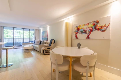 402 4134 Maywood Street, Burnaby, BC, Burnaby — Apartment/Condo for sale