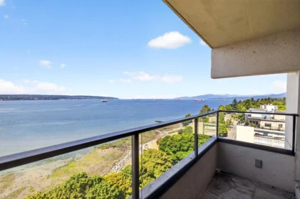 1402 1995 Beach Avenue, Vancouver, BC, Vancouver — Apartment/Condo for sale