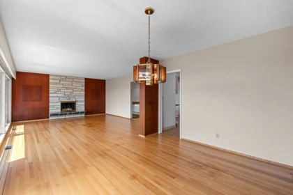 Breakfast Nook Photo of 1850 Rosebery Avenue, West Vancouver, BC