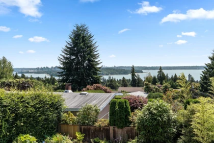 1850 Rosebery Avenue, West Vancouver, BC, West Vancouver — Single Family Residence for sale