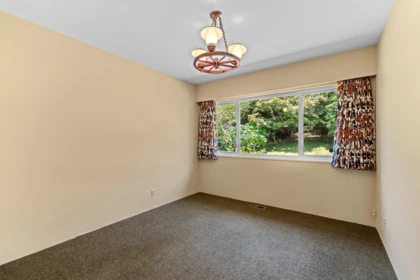Powder Room Photo of 1850 Rosebery Avenue, West Vancouver, BC