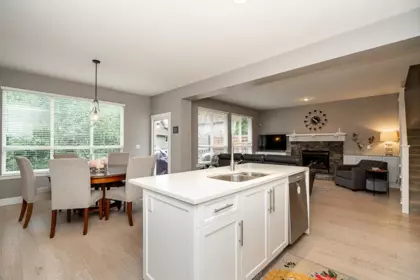72 15288 36 Avenue, Surrey, BC, Surrey — Townhouse for sale