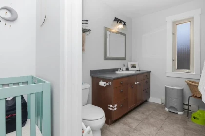 Laundry Room Photo of 201 414 Gower Point Road, Gibsons, BC