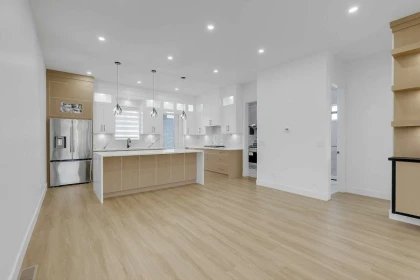 Breakfast Nook Photo of 102 15371 94 Avenue, Surrey, BC