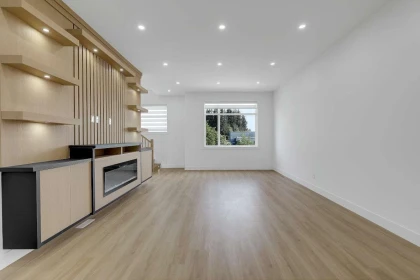 Kitchen Photo of 102 15371 94 Avenue, Surrey, BC