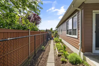 64 7600 Chilliwack River Road, Chilliwack, BC, Chilliwack — Single Family Residence for sale