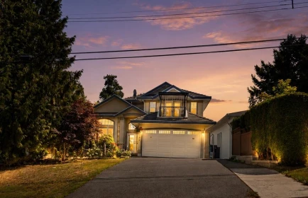 9928 116 Street, Surrey, BC, Surrey — Single Family Residence for sale