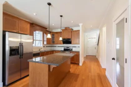Kitchen Island Photo of 7273 192a Street, Surrey, BC