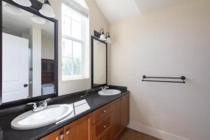 Laundry Room Photo of 7273 192a Street, Surrey, BC