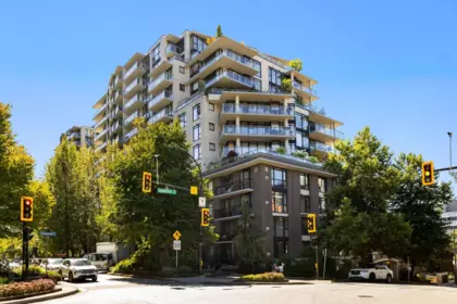 205 175 W 1st Street, North Vancouver, BC, North Vancouver — Apartment/Condo for sale