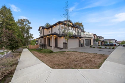 7028 205 Street, Langley, BC, Langley — Single Family Residence for sale