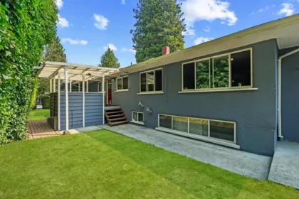 Hot Tub / Spa Photo of 3455 Highland Boulevard, North Vancouver, BC