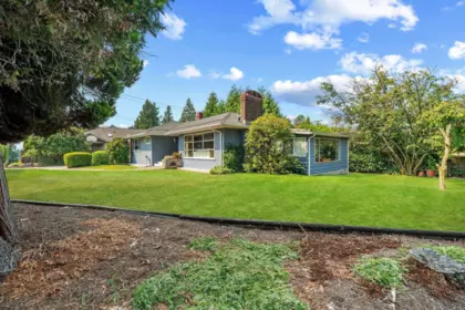 Outdoor Kitchen Photo of 3455 Highland Boulevard, North Vancouver, BC